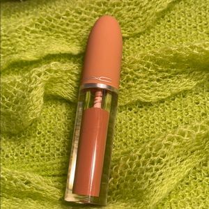 MAC Lustre Lip Gloss